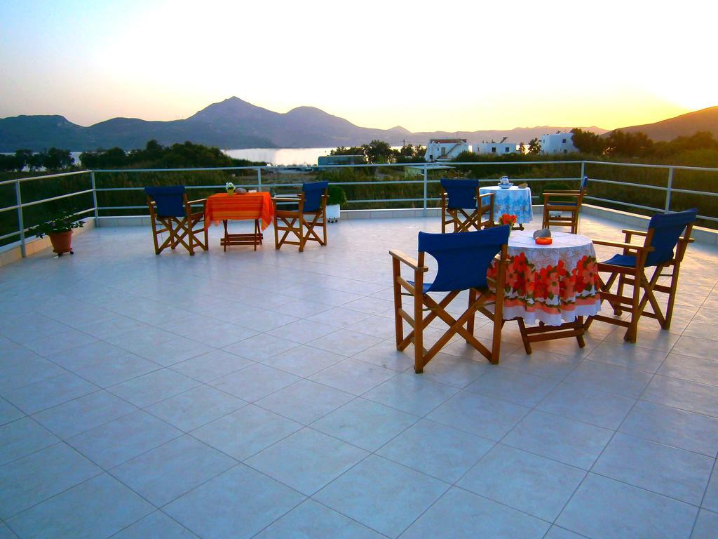 Iremia Rooms Adamantas  ภายนอก รูปภาพ