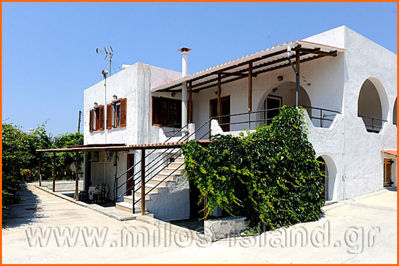 Iremia Rooms Adamantas  ภายนอก รูปภาพ